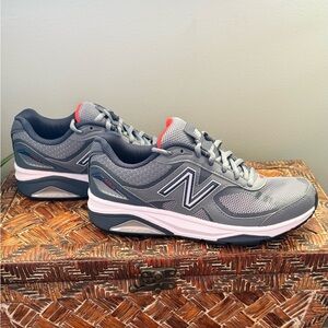 New Balance Women's 1540v3 Walking Shoes in Gunmetal Dragonfly size 9